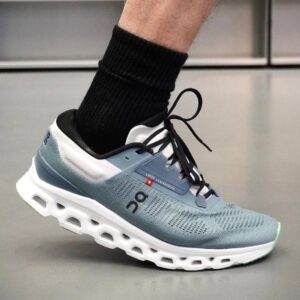 Zapatillas ON Cloud Stratus 3